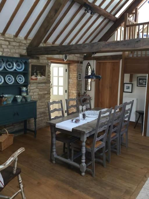 3 Bedroom 5* Barn Conversion Cotswolds Chipping Norton Exterior foto