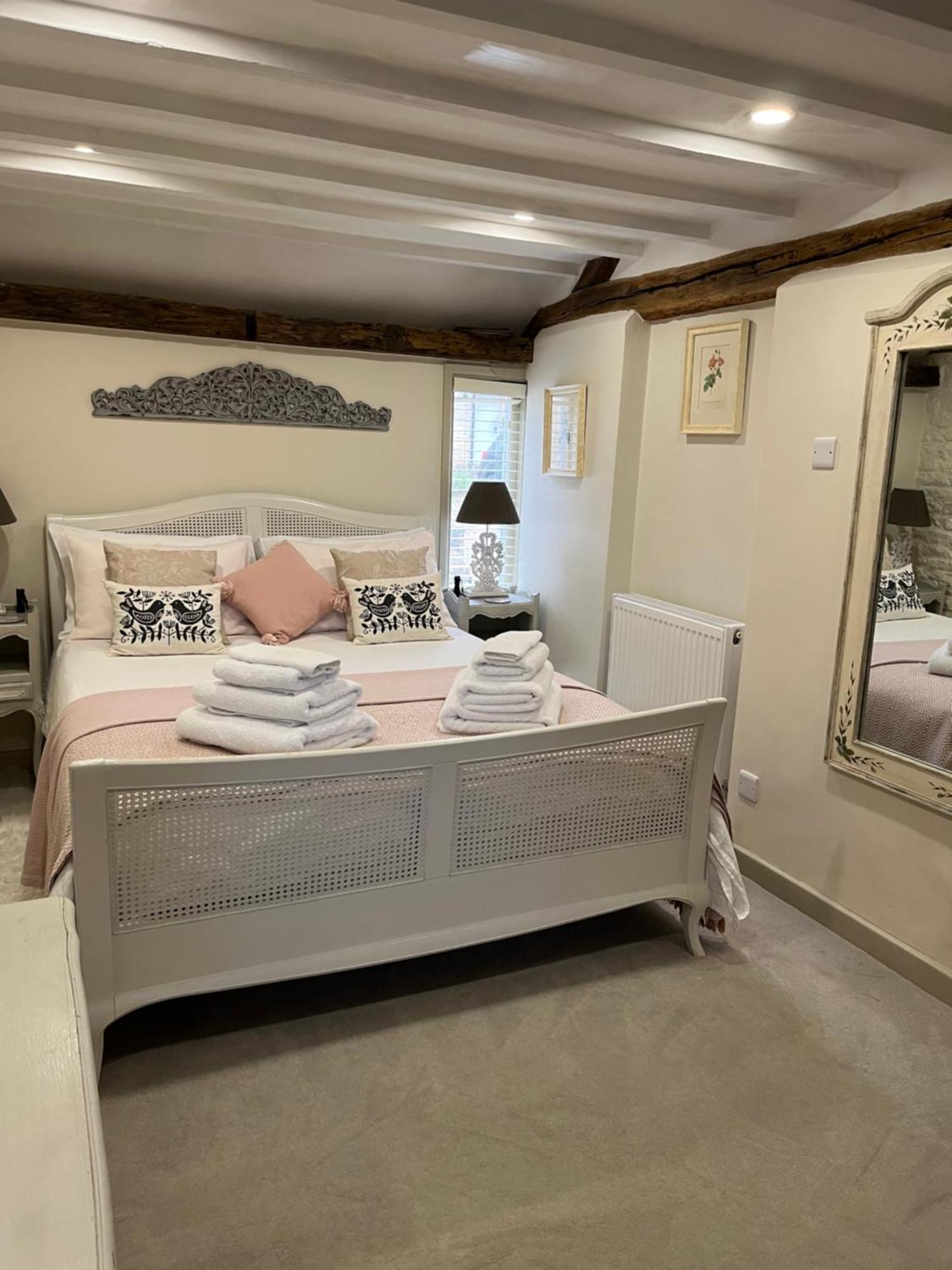 3 Bedroom 5* Barn Conversion Cotswolds Chipping Norton Exterior foto